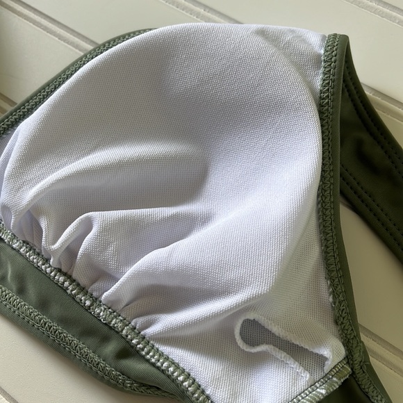 NWOT Bikini swimsuit Top Army Green Women’s medium - Picture 5 of 8